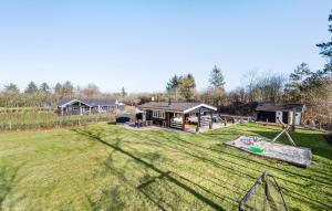 3 Bedroom Cozy Home In Oksbøl