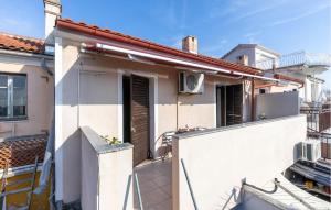 Lovely Apartment In Jadranovo With Wifi 