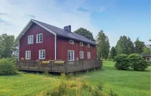 4 Bedroom Awesome Home In Öxabäck - Svenljunga