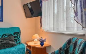 Awesome Apartment In Dziwnów With Wifi