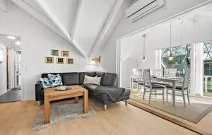 3 Bedroom Amazing Home In Ansager - Ansager