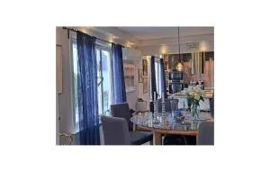 Stunning Apartment In Fredrikstad - 腓特烈斯塔