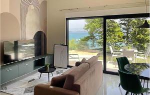 1 Bedroom Awesome Apartment In Ugljan