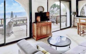 Maisons de vacances Amazing Home In Montauroux With Wifi : photos des chambres