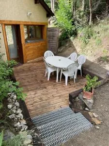 Self-catering apartment in mountain village - إينا