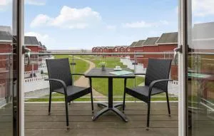 2 Bedroom Awesome Home In Hadsund - Haslevgårde