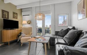 2 Bedroom Awesome Home In Hadsund