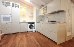 Tea Tree Apartments 2