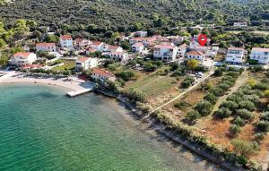 Amazing Home In Ugrinic