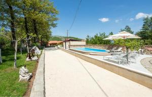 Cozy Home In Maovice With Sauna
