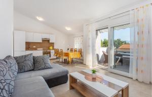Amazing Apartment In Dobrinj With Wifi 