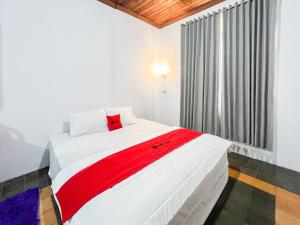 RedDoorz Syariah near Agrowisata Tambi Dieng