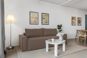 The Marina Suite Including 1x Free Private Parking Spot