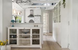 3 Bedroom Amazing Home In Væggerløse