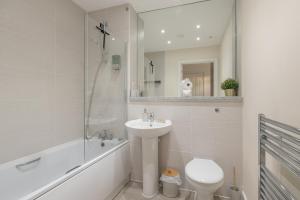 Flat 6 Islay Court - Stylish 2 Bed Apartment Parking Great Location