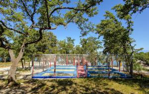 2 Bedroom Amazing Stacaravan In Glavotok