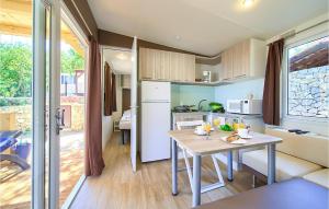 2 Bedroom Amazing Stacaravan In Glavotok