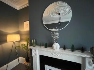 No 7 - 3 Bed House, Parking, Walkable to City, Quiet Location