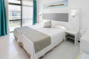 Twin Room room in Hotel Amic Miraflores
