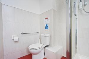 Cosy, chic studio in Dudley with Parking & Netflix