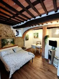 Claudia's Home La Suite - Uzzano