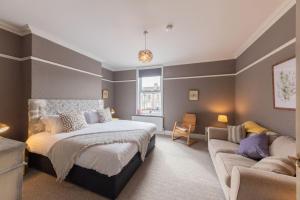 No 2 Townhouse