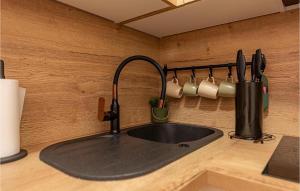 2 Bedroom Gorgeous Apartment In Zadar