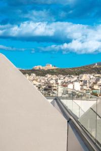 Elite Penthouse with Heated Pool and SkylineView