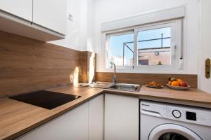 NEW FOR COUPLES Malaga Center Tour