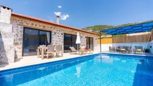 Bezirgan Village 2 Bedroom Villa 1400 - Bezirgân