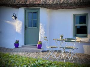 Murphys Thatched Cottage