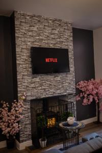 Cozy and stylish 2 bedroom home