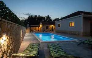 Beautiful Home In Benkovac With Wifi - Benkovac