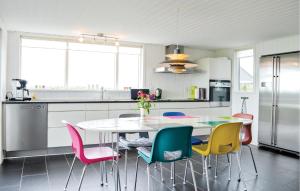 Amazing Home In Hemmet With Wifi