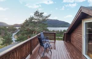Gorgeous Home In Eivindvik With Wifi