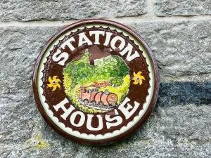 Pass the Keys Station House Quaint Cottage for 4 & Furry Friends - Hulme End