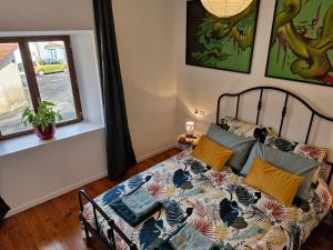 Maisons de vacances Cozy House with Garden & Hot Tub : photos des chambres