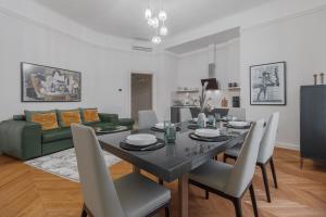 SUPREME Experience at Markovits Palace