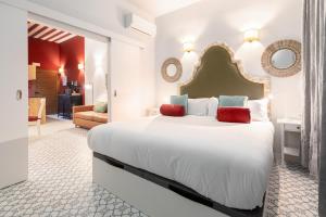 The Little Village Apartments