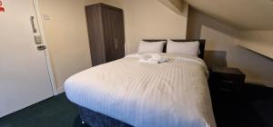 QUICK ROOMz WAKEFIELD