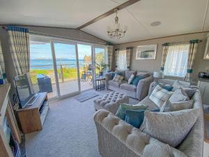 Lydstep Beach Village - 56 Haven Crest