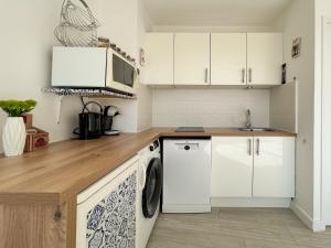 Pacific - studio avec terrasse parking et clim