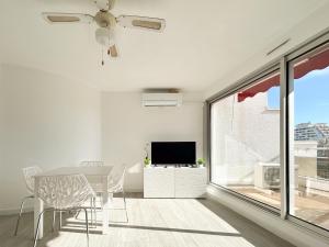 Pacific - studio avec terrasse parking et clim