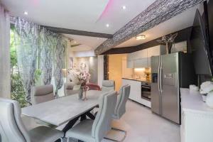 Beachfront apartments Romilda