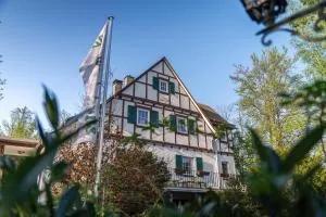 Jachthuus mit Anbau - Brilon