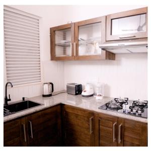 Diyawanna Villa - Deluxe Double Room in Colombo