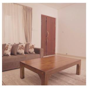 Diyawanna Villa - Deluxe Double Room in Colombo