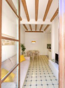 Cavallers 2, Nuevo, en pleno centro histórico