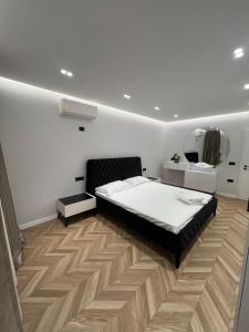 7 Floor Luxury Apartment Tirana