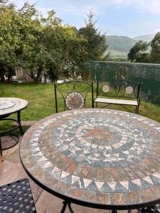 Bon yr Llew, Coity Bach